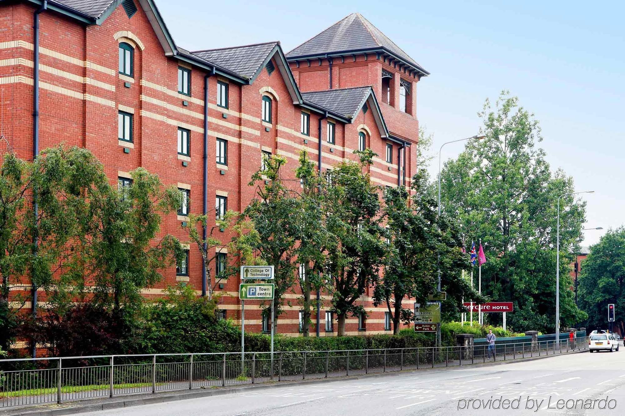 Mercure Wigan Oak Hotel Buitenkant foto