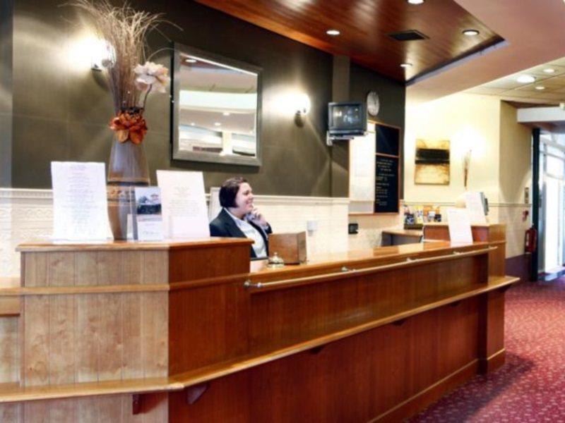 Mercure Wigan Oak Hotel Buitenkant foto