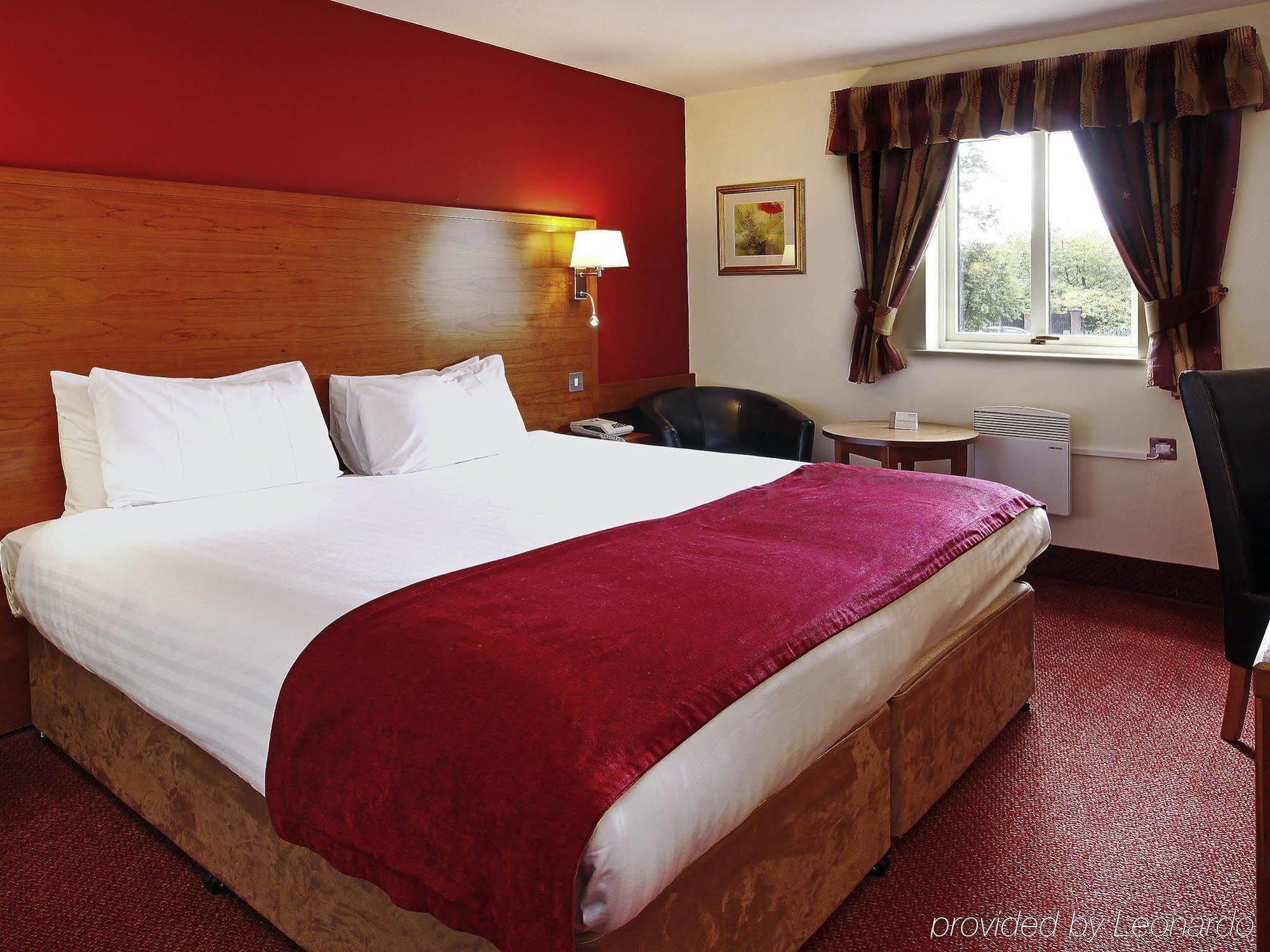 Mercure Wigan Oak Hotel Buitenkant foto