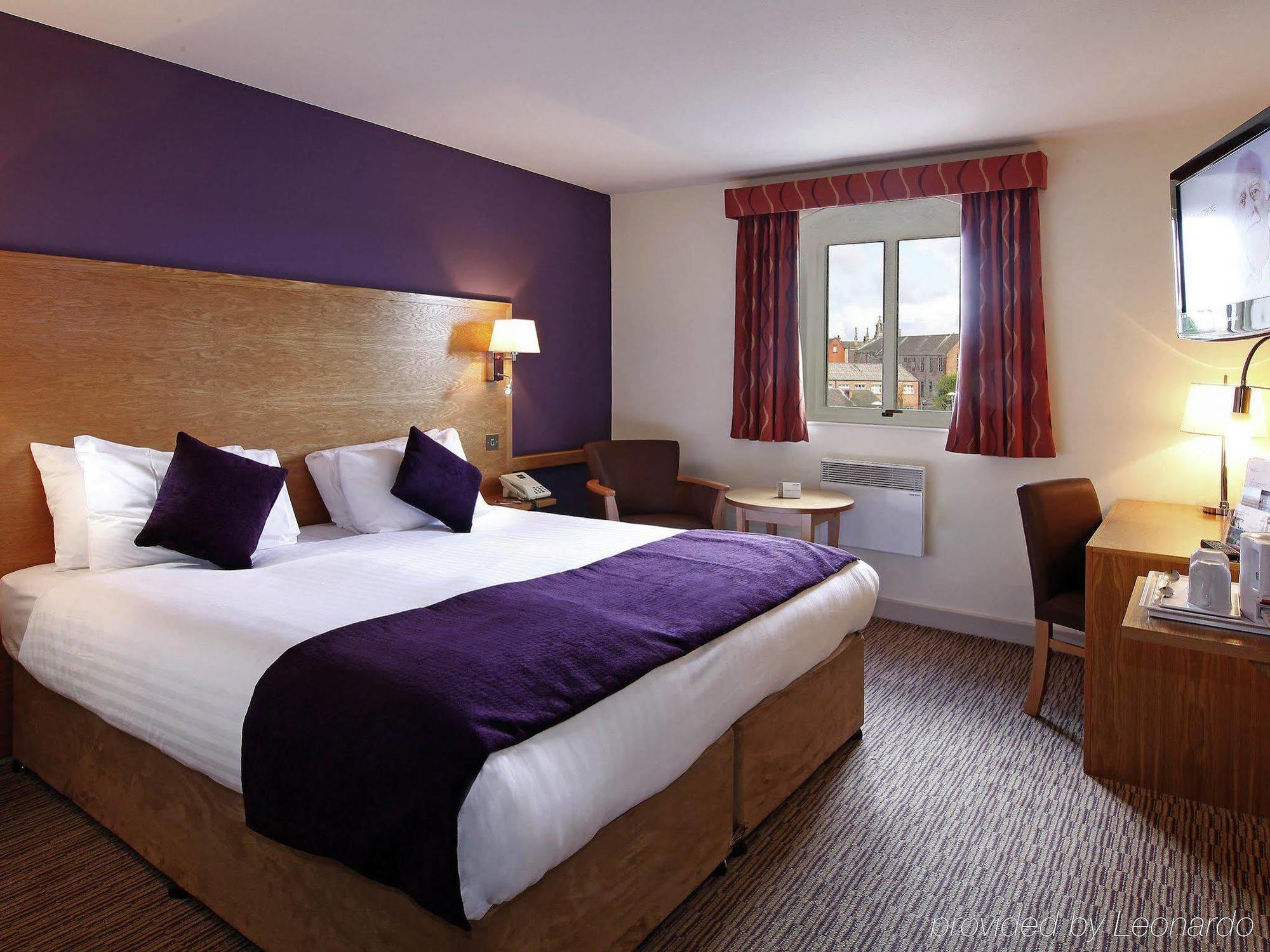 Mercure Wigan Oak Hotel Buitenkant foto